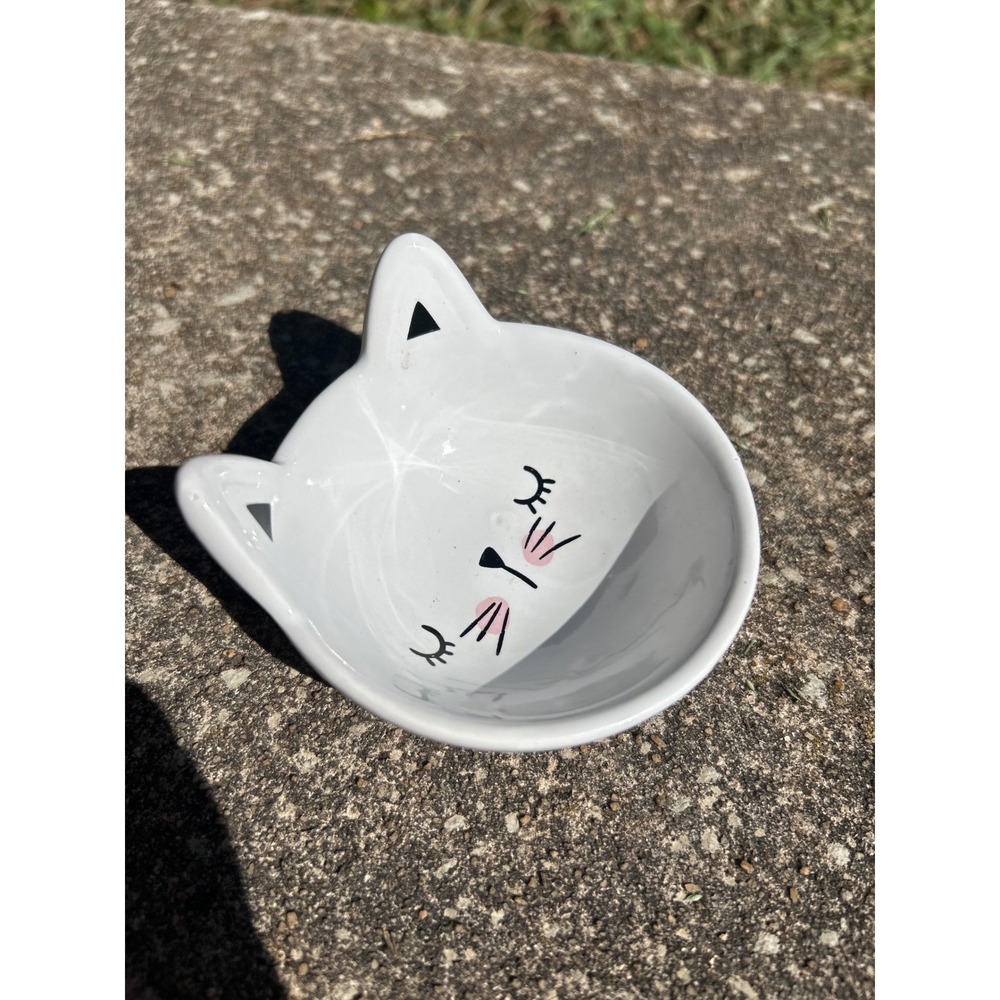 White Ceramic Cat Face Trinket Dish Small Jewelry Ring Holder Bowl Whimsical